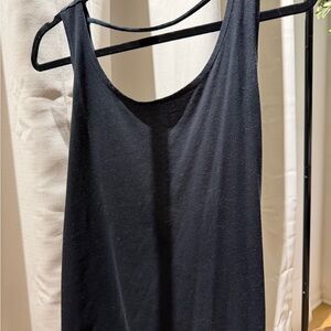 Fabletics Black Sleeveless Tank Top Open Back / Backless Womens M Workout Tank